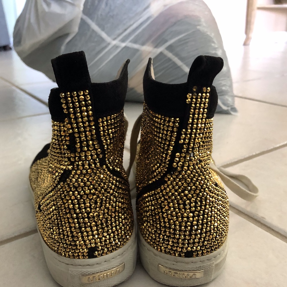 Le Silia Swarovski Suede Crystal Sneakers - Picture 5 of 5